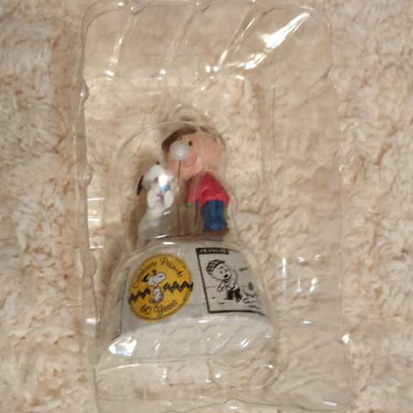 Hallmark Keepsake Ornament, Peanuts 60th Anniversary - Picture 9 of 14